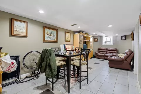 5711 S Lowe Ave, Chicago, IL 60621 photo 21