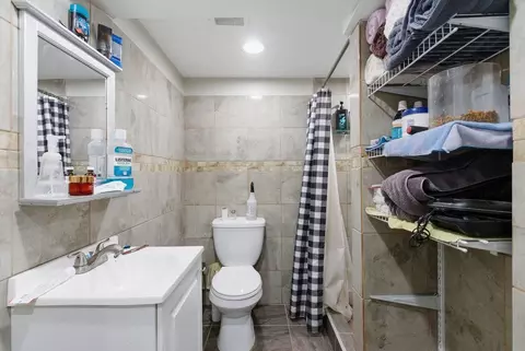 5711 S Lowe Ave, Chicago, IL 60621 photo 24