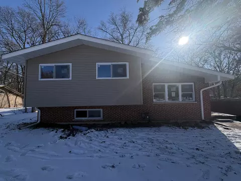 30 W W571 W Shady Ln, West Chicago, IL 60185
