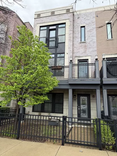 3445 N Whipple St, Chicago, IL 60618
