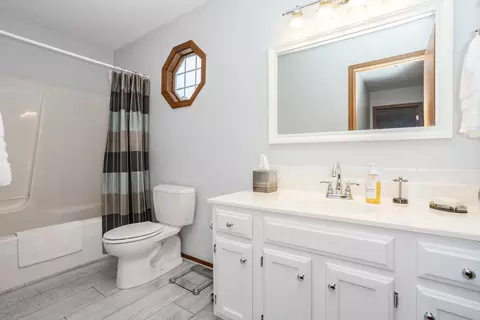 Bath - 1600 Surrey St, Normal, IL 61761 photo 3 of 3