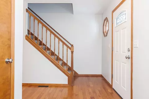 Entry Way - 1600 Surrey St, Normal, IL 61761 photo 2 of 4