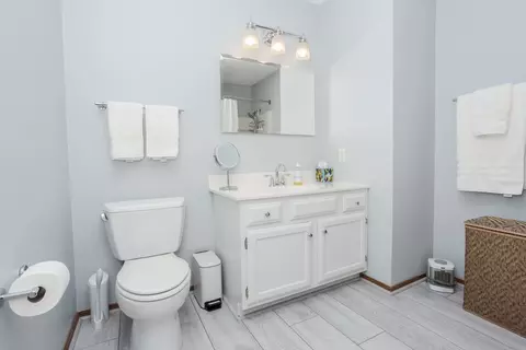 Bath - 1600 Surrey St, Normal, IL 61761 photo 2 of 3