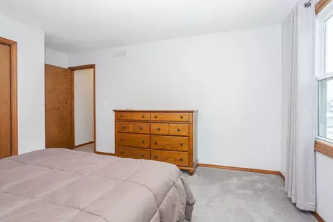 Bedroom - 1600 Surrey St, Normal, IL 61761 photo 6 of 6