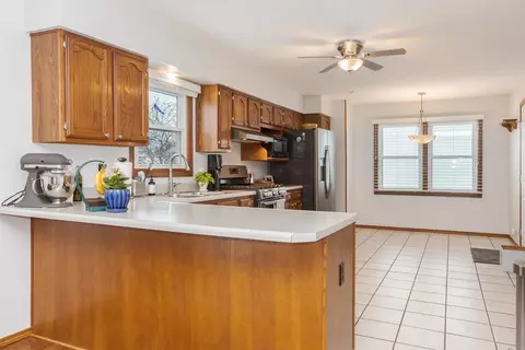 Kitchen - 1600 Surrey St, Normal, IL 61761 photo 1 of 6