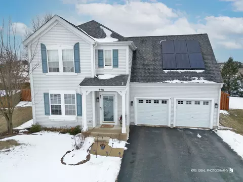 451 W Waterbury Dr, Round Lake, IL 60073