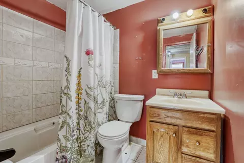 Bath - 822 Colonial Dr #B, Wheeling, IL 60090 photo 1 of 4
