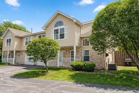 16013 Laurel Dr, Orland Park, IL 60462