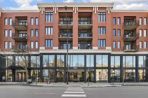 3232 N Halsted St #D810, Chicago, IL 60657