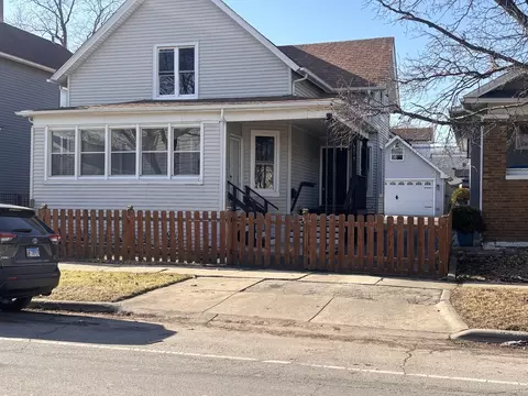 619 N Broadway St, Joliet, IL 60435
