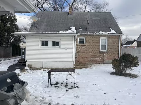 Exterior - 6918 Garden Ln, Bridgeview, IL 60455 photo 3 of 3