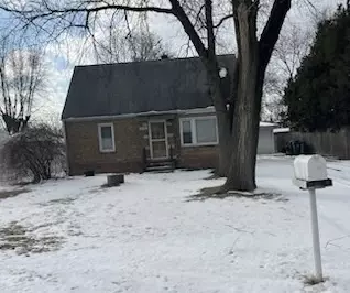 6918 Garden Ln, Bridgeview, IL 60455