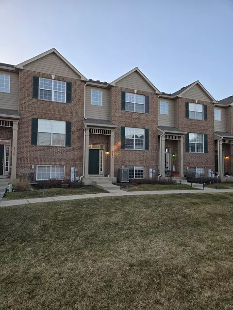 5220 Cobblers Xing, Mchenry, IL 60050 photo 2