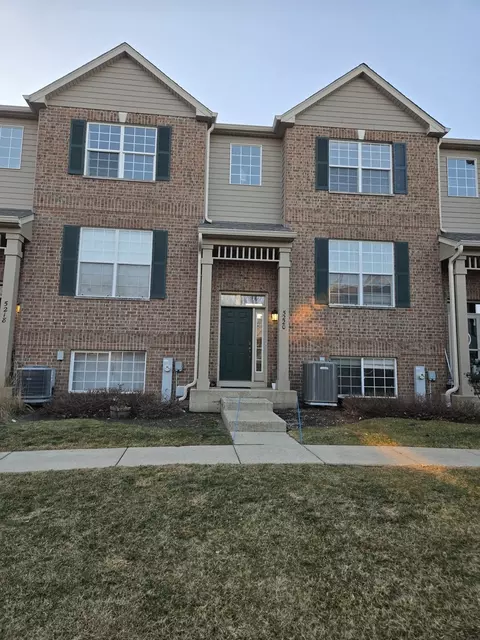 5220 Cobblers Xing, Mchenry, IL 60050