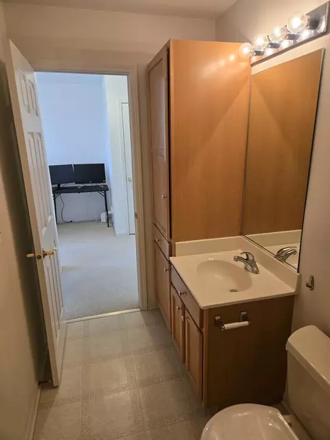5220 Cobblers Xing, Mchenry, IL 60050 photo 22