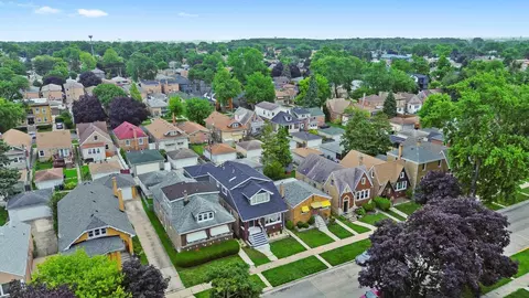 View/Area - 3715 Euclid Ave, Berwyn, IL 60402 photo 2 of 4