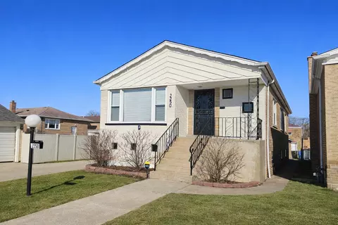 2250 E 92nd Pl, Chicago, IL 60617 photo 3