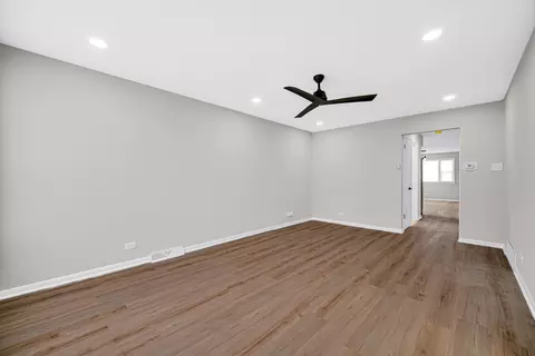 2250 E 92nd Pl, Chicago, IL 60617 photo 9