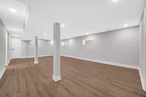 2250 E 92nd Pl, Chicago, IL 60617 photo 28