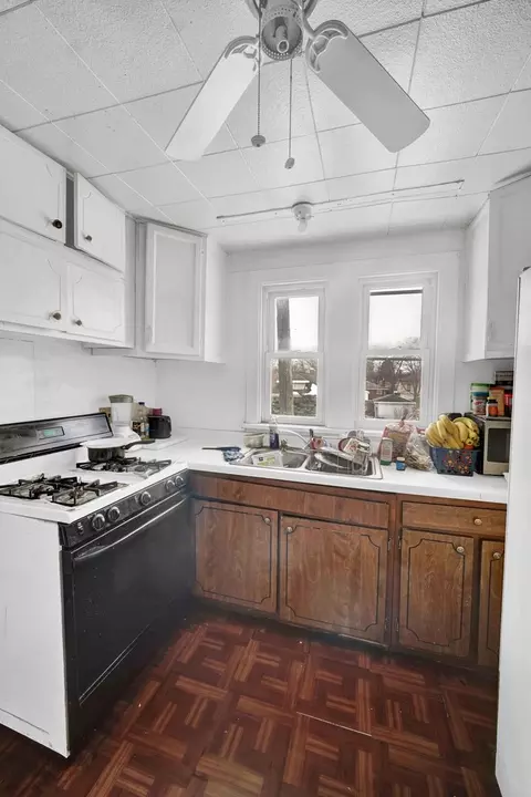 Kitchen - 37 W 36th Pl, Steger, IL 60475 photo 3 of 3