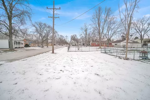 Exterior - 37 W 36th Pl, Steger, IL 60475 photo 2 of 2
