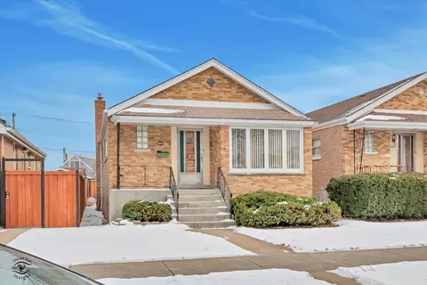 6049 S Mobile Ave, Chicago, IL 60638
