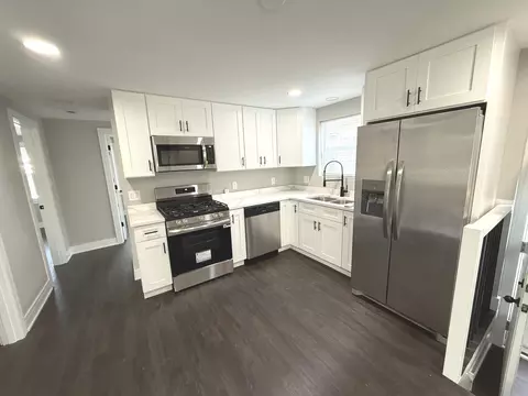 Kitchen - 10531 S Morgan St, Chicago, IL 60643 photo 4 of 4