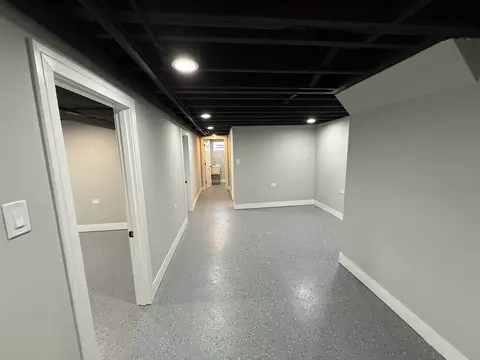 Entry Way - 10531 S Morgan St, Chicago, IL 60643 photo 1 of 2
