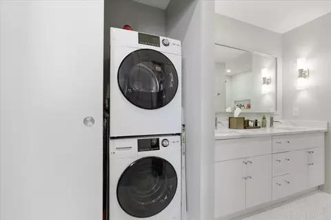 Other - 57 E Delaware Pl #3904, Chicago, IL 60611 photo 2 of 4