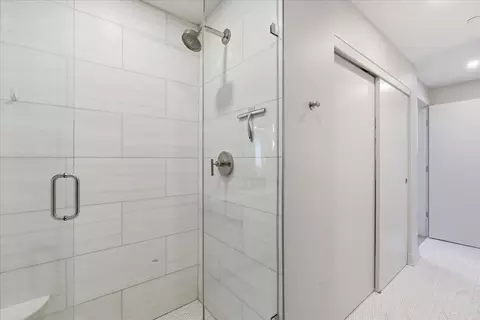 Bath - 57 E Delaware Pl #3904, Chicago, IL 60611 photo 3 of 3