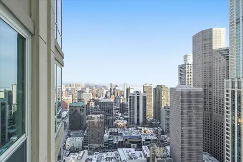 View/Area - 57 E Delaware Pl #3904, Chicago, IL 60611 photo 1 of 1