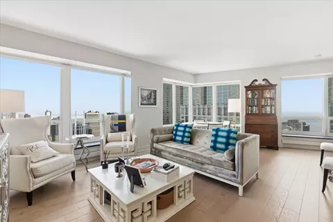 Living - 57 E Delaware Pl #3904, Chicago, IL 60611 photo 1 of 5