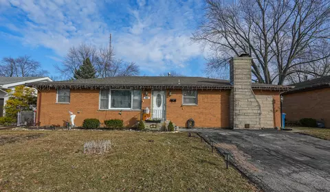 260 W Country Ct, Bourbonnais, IL 60914