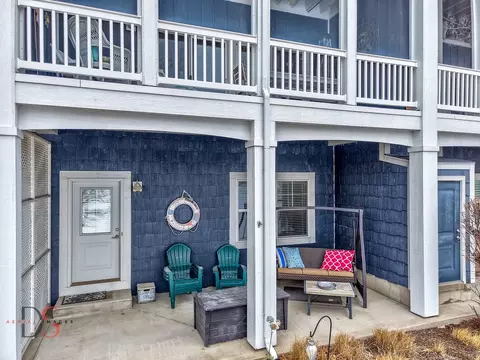 13 River Row, Ottawa, IL 61350