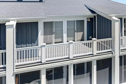 Exterior - 13 River Row, Ottawa, IL 61350 photo 11 of 25