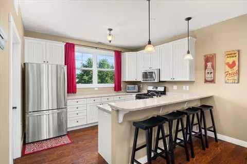 Kitchen - 13 River Row, Ottawa, IL 61350 photo 1 of 3