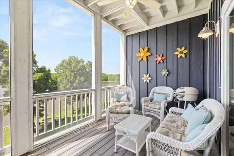 Exterior - 13 River Row, Ottawa, IL 61350 photo 6 of 25