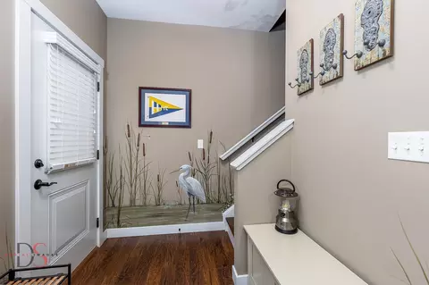 Entry Way - 13 River Row, Ottawa, IL 61350 photo 2 of 2