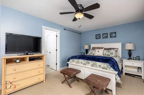 Bedroom - 13 River Row, Ottawa, IL 61350 photo 2 of 4