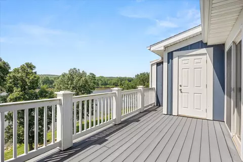 Exterior - 13 River Row, Ottawa, IL 61350 photo 9 of 25