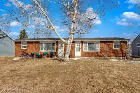 400 E Lafayette St, Somonauk, IL 60552