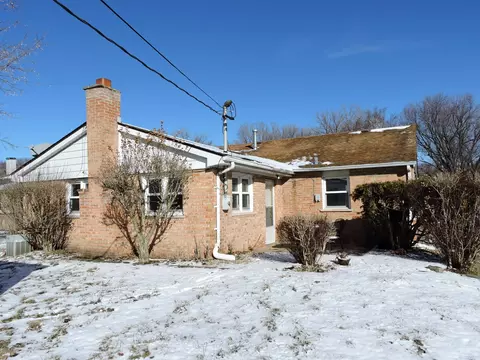 Exterior - 15328 Parkside Dr, Markham, IL 60428 photo 3 of 7