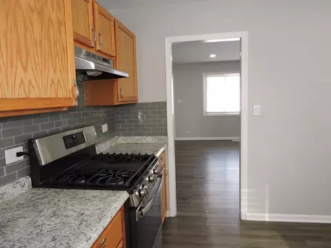 Kitchen - 15328 Parkside Dr, Markham, IL 60428 photo 1 of 4