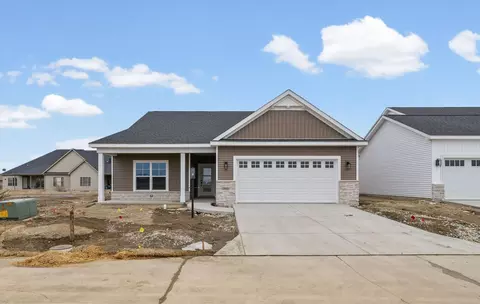 3902 Bay Cir, Champaign, IL 61822