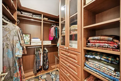 Other - 985 Pine Tree Ln, Winnetka, IL 60093 photo 4 of 12