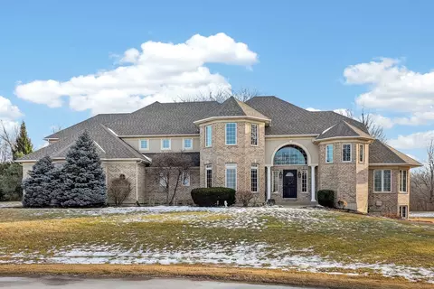5500 Half Hollow Ct, Oswego, IL 60543