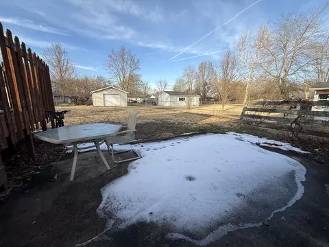 Exterior - 1516 Triangle St, Mount Vernon, IL 62864 photo 7 of 7