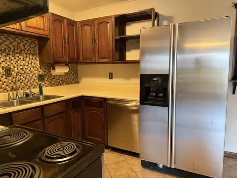 Kitchen - 1516 Triangle St, Mount Vernon, IL 62864 photo 5 of 5