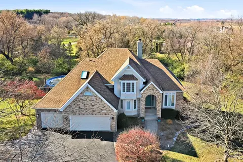 7209 Ridge Ct, Spring Grove, IL 60081