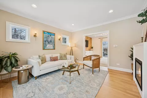 Living - 1605 Elmdale Ave, Glenview, IL 60026 photo 4 of 7